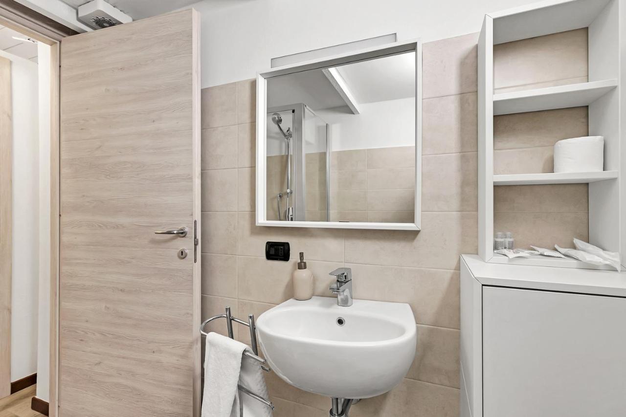 דירות Loft Daiquiri Nel Centro Di Milano, Via Sottocorno, Porta Vittoria מראה חיצוני תמונה